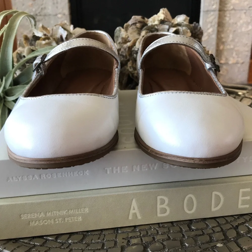 JULIA BO HANDCRAFTED WHITE MARY JANE - Picture 2 of 16